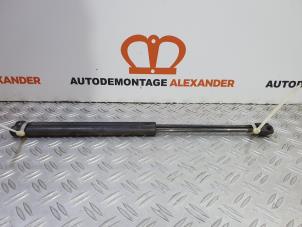 Gebrauchte Set Gasdämpfer Heckklappe Mini Mini (R56) 1.6 16V Cooper Preis auf Anfrage angeboten von Alexander Autodemontage