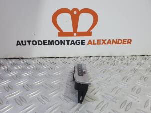 Used Position switch automatic gearbox Audi A4 Avant (B8) 2.0 TDI 16V Price on request offered by Alexander Autodemontage