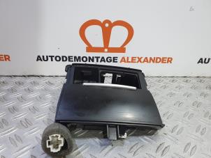 Usagé Cendrier avant Audi A4 Avant (B8) 2.0 TDI 16V Prix sur demande proposé par Alexander Autodemontage