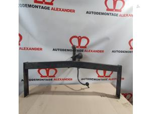 Used Towbar Volkswagen Golf Plus (5M1/1KP) 1.9 TDI 105 Price on request offered by Alexander Autodemontage