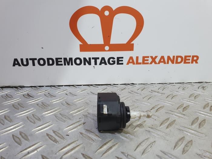Gebruikte Silnik reflektora Audi A6 Avant (C6) 2.0 T FSI 16V Prijs op aanvraag aangeboden door Alexander Autodemontage