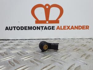 Usados Sensor de golpeteo Opel Corsa D 1.2 16V Precio de solicitud ofrecido por Alexander Autodemontage