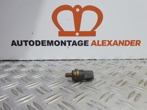 Used Engine temperature sensor Volkswagen Caddy III (2KA,2KH,2CA,2CH) 1.9 TDI Price on request offered by Alexander Autodemontage