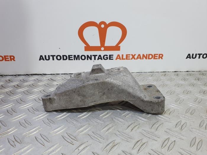 Used Engine mount Seat Leon (1P1) 2.0 FSI 16V Price € 30,00 Margin scheme offered by Alexander Autodemontage