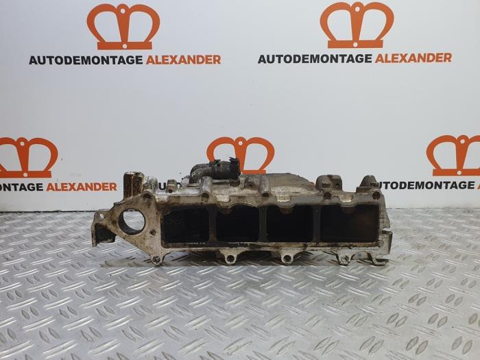 Używane Kolektor dolotowy Volkswagen Golf Sportsvan (AUVS) 1.6 TDI BlueMotion 16V Cena € 150,00 Procedura marży oferowane przez Alexander Autodemontage