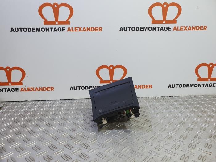 Begagnade Askkopp, fram Volkswagen Golf VI (5K1) 1.4 TSI 122 16V Pris € 20,00 Marginaltabell erbjuds av Alexander Autodemontage