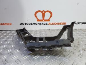 Used Rear bumper bracket, left Volkswagen Golf VI (5K1) 1.4 TSI 122 16V Price on request offered by Alexander Autodemontage