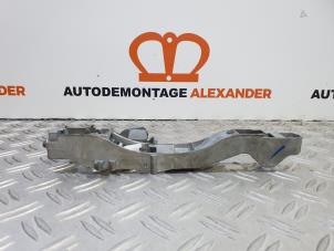 Usagé Poignée de porte arrière droite Citroen C4 Grand Picasso (UA) 2.0 HDiF 16V 135 Prix sur demande proposé par Alexander Autodemontage