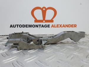 Used Rear door handle 4-door, left Citroen C4 Grand Picasso (UA) 2.0 HDiF 16V 135 Price on request offered by Alexander Autodemontage