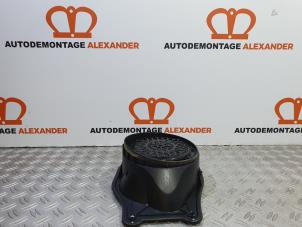 Used Speaker Citroen C4 Grand Picasso (UA) 2.0 HDiF 16V 135 Price on request offered by Alexander Autodemontage