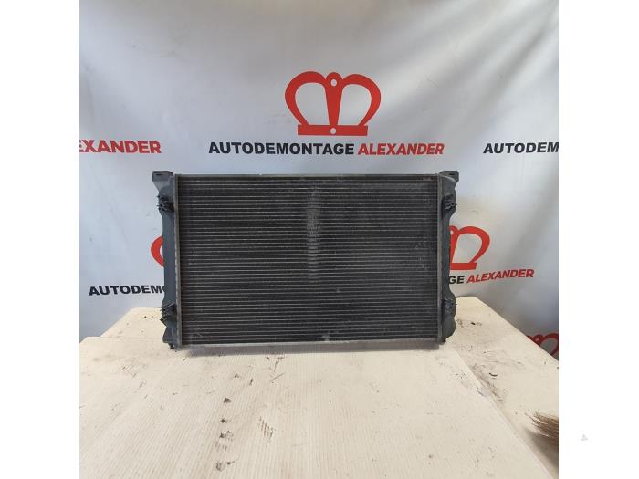 Usagé Radiateur Audi A4 (B7) 2.0 TDI 16V Prix € 30,00 Prix TTC proposé par Alexander Autodemontage
