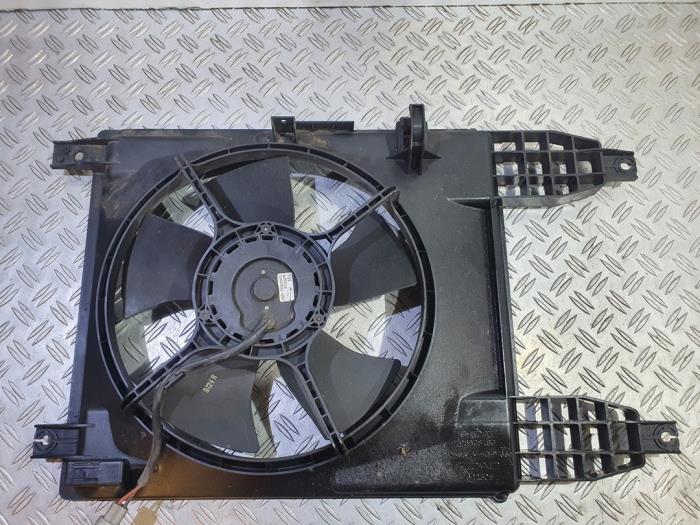 Cooling fans from a Daewoo Aveo (250) 1.2 16V 2011