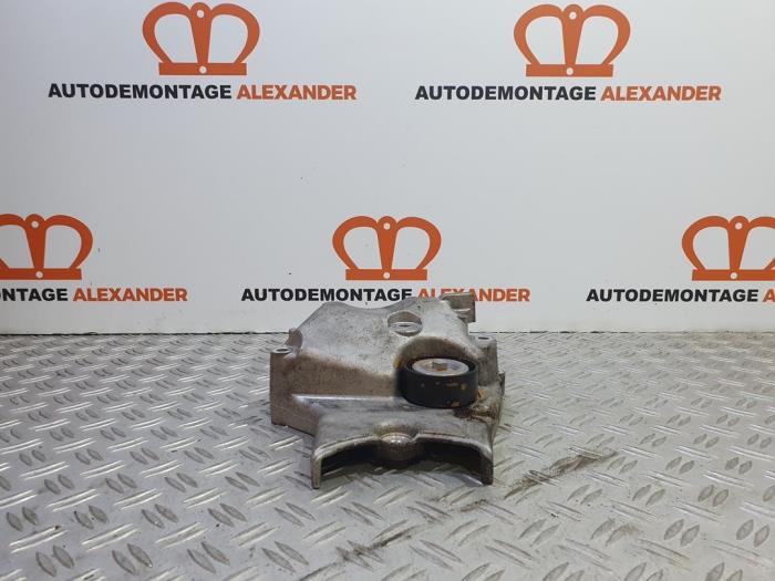 Used Engine mount Opel Insignia Sports Tourer 2.0 CDTI 16V 130 ecoFLEX Price on request offered by Alexander Autodemontage