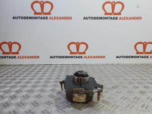 Used Vacuum pump (diesel) Opel Insignia Sports Tourer 2.0 CDTI 16V 130 ecoFLEX Price on request offered by Alexander Autodemontage