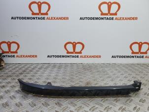 Used Headlight trim, left Mercedes ML I (163) 320 3.2 V6 18V Autom. Price on request offered by Alexander Autodemontage