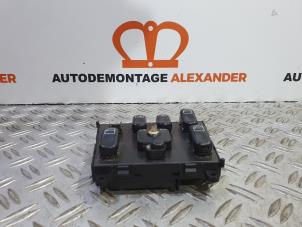 Usagé Commutateur vitre électrique Mercedes ML I (163) 320 3.2 V6 18V Autom. Prix sur demande proposé par Alexander Autodemontage