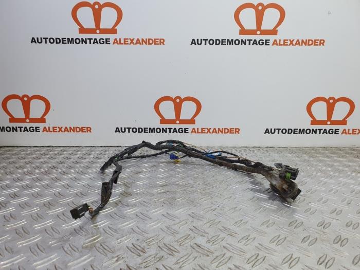 Begagnade Kablage Mercedes ML I (163) 320 3.2 V6 18V Autom. Pris på förfrågan erbjuds av Alexander Autodemontage