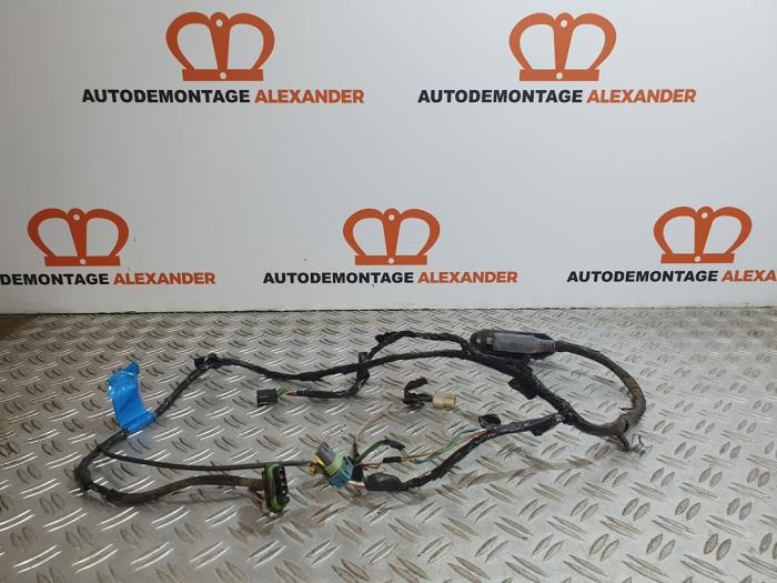 Begagnade Kablage Mercedes ML I (163) 320 3.2 V6 18V Autom. Pris på förfrågan erbjuds av Alexander Autodemontage