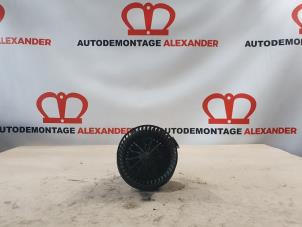 Usagé Moteur de ventilation chauffage Citroen C4 Cactus (0B/0P) 1.6 Blue Hdi 100 Prix € 50,00 Règlement à la marge proposé par Alexander Autodemontage