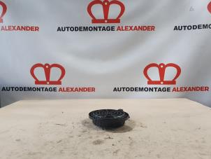 Usagé Haut-parleur Citroen C4 Cactus (0B/0P) 1.6 Blue Hdi 100 Prix sur demande proposé par Alexander Autodemontage
