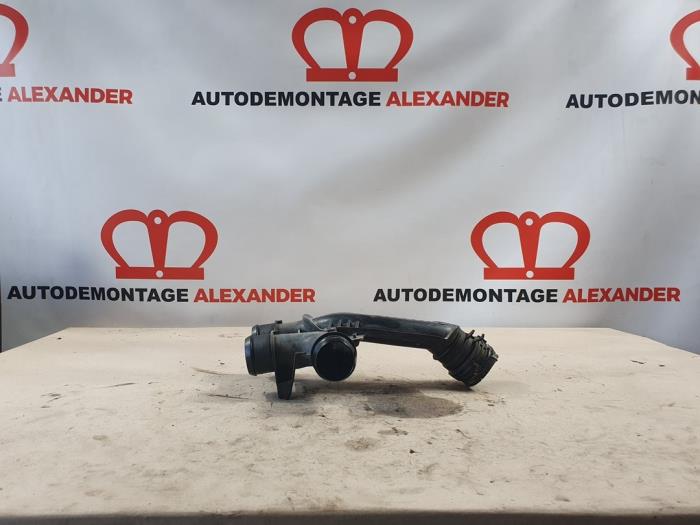 Gebrauchte Intercooler Rohr Citroen C4 Cactus (0B/0P) 1.6 Blue Hdi 100 Preis auf Anfrage angeboten von Alexander Autodemontage