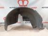 Wheel arch liner from a Citroën C4 Cactus (0B/0P) 1.6 Blue Hdi 100 2016