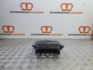 Usagé Cendrier avant Audi A3 (8P1) 1.6 TDI 16V Prix € 40,00 Règlement à la marge proposé par Alexander Autodemontage