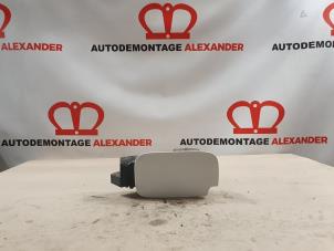 Gebrauchte Tankklappe Schalter Citroen Berlingo 1.6 Hdi 16V 90 Preis € 50,00 Margenregelung angeboten von Alexander Autodemontage