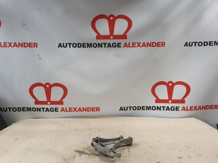 Usagé Support dynamo haut Vauxhall Astra Mk.5 Estate 1.3 CDTI 16V Prix sur demande proposé par Alexander Autodemontage