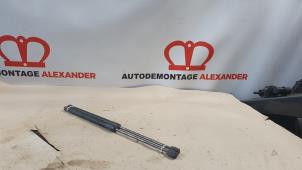 Used Set of tailgate gas struts Skoda Octavia Combi (1Z5) 1.2 TSI Price on request offered by Alexander Autodemontage