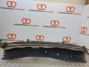 Used Radiator bar Nissan Pixo (D31S) 1.0 12V Price on request offered by Alexander Autodemontage