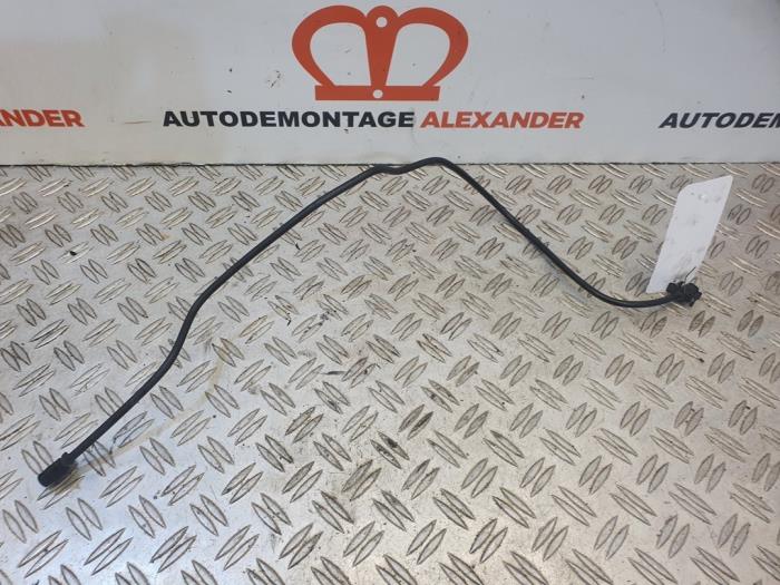 Begagnade Vattenrör Peugeot 207/207+ (WA/WC/WM) 1.4 16V Pris på förfrågan erbjuds av Alexander Autodemontage