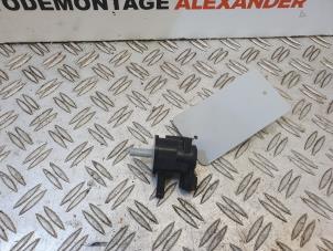 Used Vacuum valve Peugeot 108 1.0 12V Price on request offered by Alexander Autodemontage