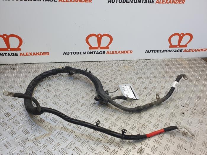 Używane Biegun akumulator Opel Astra K 1.6 CDTI 110 16V Cena na żądanie oferowane przez Alexander Autodemontage