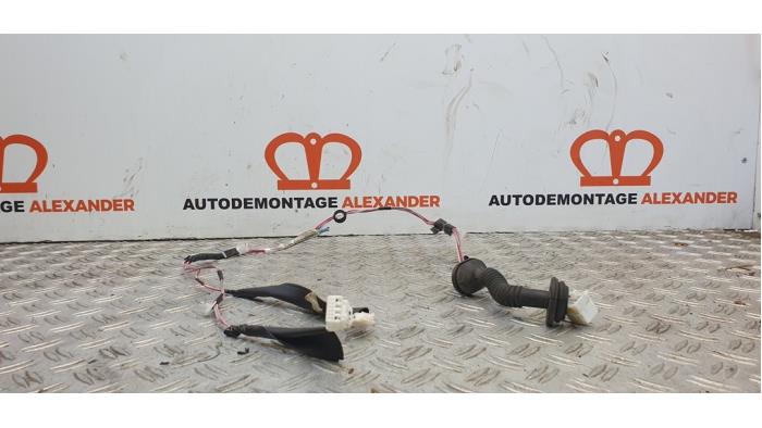 Begagnade Kablage Toyota Yaris II (P9) 1.3 16V VVT-i Pris på förfrågan erbjuds av Alexander Autodemontage