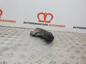 Used Engine mount Opel Corsa D 1.3 CDTi 16V ecoFLEX Price on request offered by Alexander Autodemontage