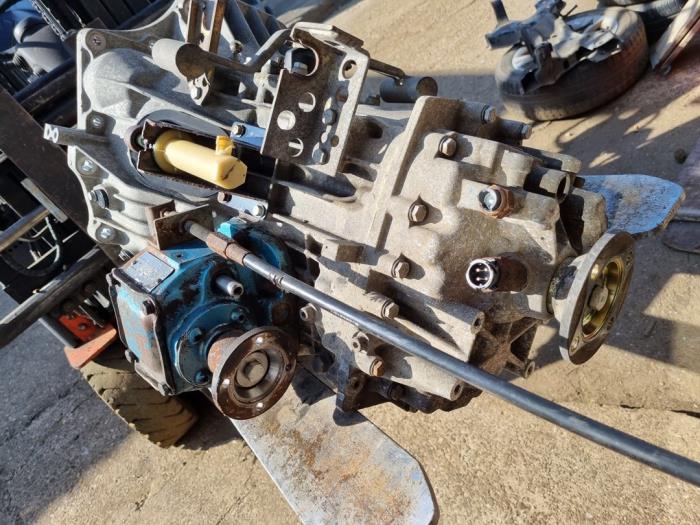 Gearbox from a Iveco New Daily III 29L10 2007