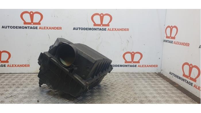 Begagnade Luftfilterhus Landrover Range Rover Sport (LS) 2.7 TDV6 24V Pris på förfrågan erbjuds av Alexander Autodemontage