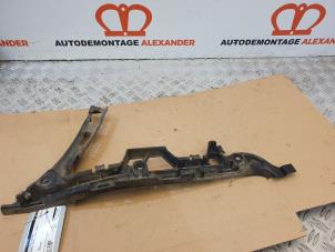 Used Rear bumper bracket, left Landrover Range Rover Sport (LS) 2.7 TDV6 24V Price on request offered by Alexander Autodemontage