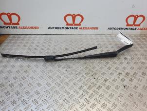 Used Rear wiper arm Volkswagen Jetta III (1K2) 1.9 TDI Price on request offered by Alexander Autodemontage