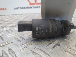 Used Windscreen washer pump Volkswagen Jetta III (1K2) 1.9 TDI Price on request offered by Alexander Autodemontage