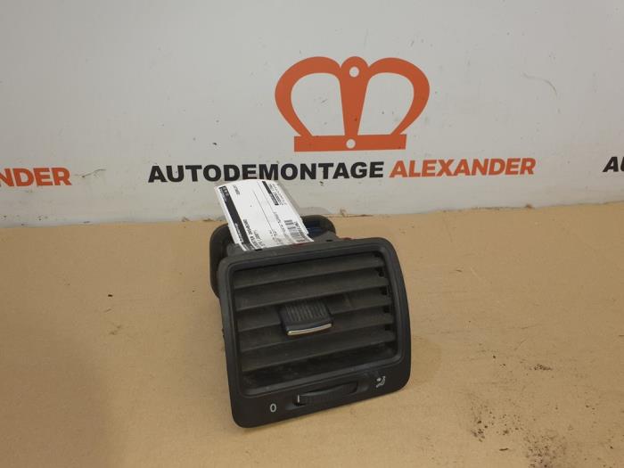 Dashboard vent Volkswagen Jetta III 1.9 TDI - 1K0819710