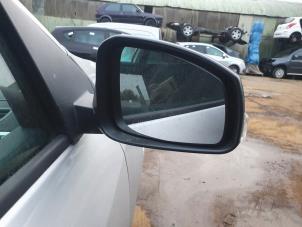 Used Wing mirror, right Renault Megane III Grandtour (KZ) 1.4 16V TCe 130 Price on request offered by Alexander Autodemontage