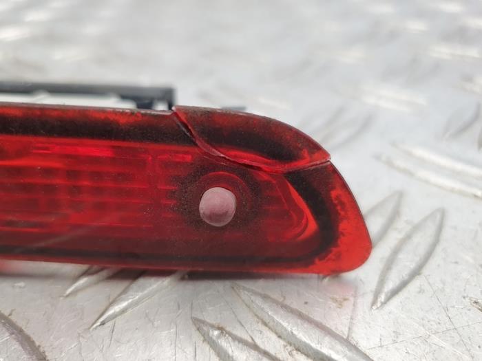 Third brake light Skoda Octavia Combi 1.6 TDI GreenTec 16V 5E9945097
