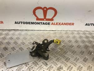 Used Bonnet lock mechanism Citroen Berlingo 1.6 Hdi 16V 90 Phase 2 Price on request offered by Alexander Autodemontage