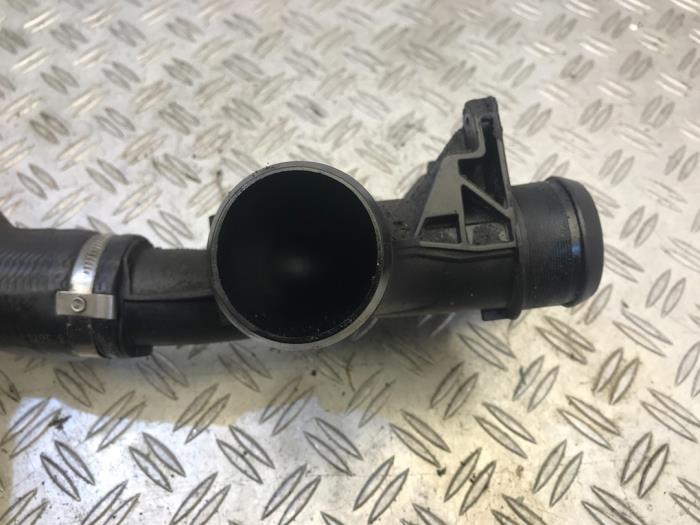 Intercooler tube from a Citroën Berlingo 1.6 Hdi 16V 90 Phase 2 2013