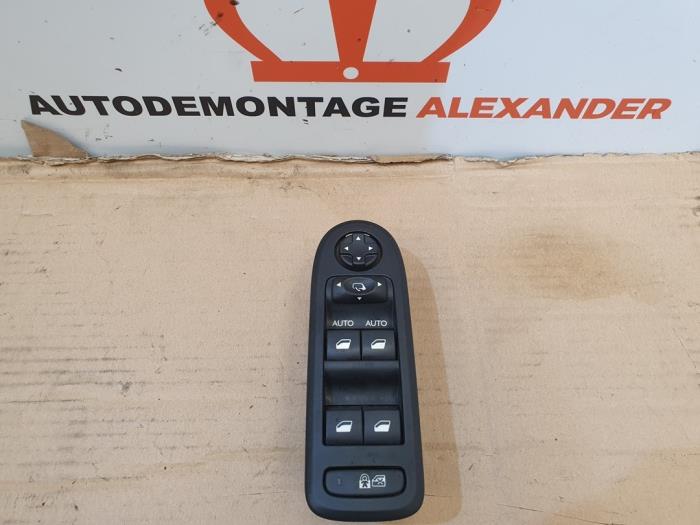 Usados Interruptor combinado de ventanillas Citroen C3 (SC) 1.2 VTi 82 12V Precio de solicitud ofrecido por Alexander Autodemontage