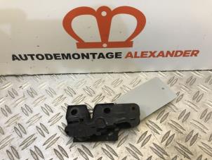 Used Bonnet lock mechanism Seat Leon (1P1) 1.4 TSI 16V Price on request offered by Alexander Autodemontage