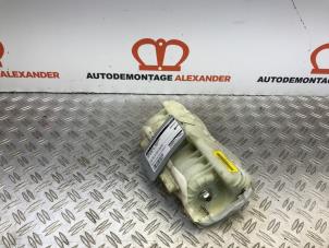 Usagé Airbag droite (tableau de bord) Opel Astra H Twin Top (L67) 1.6 16V Prix sur demande proposé par Alexander Autodemontage