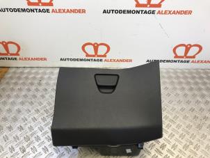 Usagé Boîte à gants Ford Fiesta 6 (JA8) 1.0 EcoBoost 12V 100 Van Prix sur demande proposé par Alexander Autodemontage
